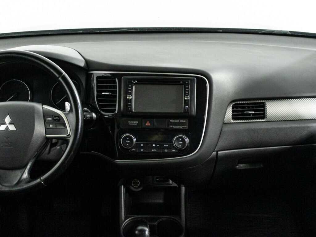 Mitsubishi Outlander с пробегом — 2013 год. Фото: #13