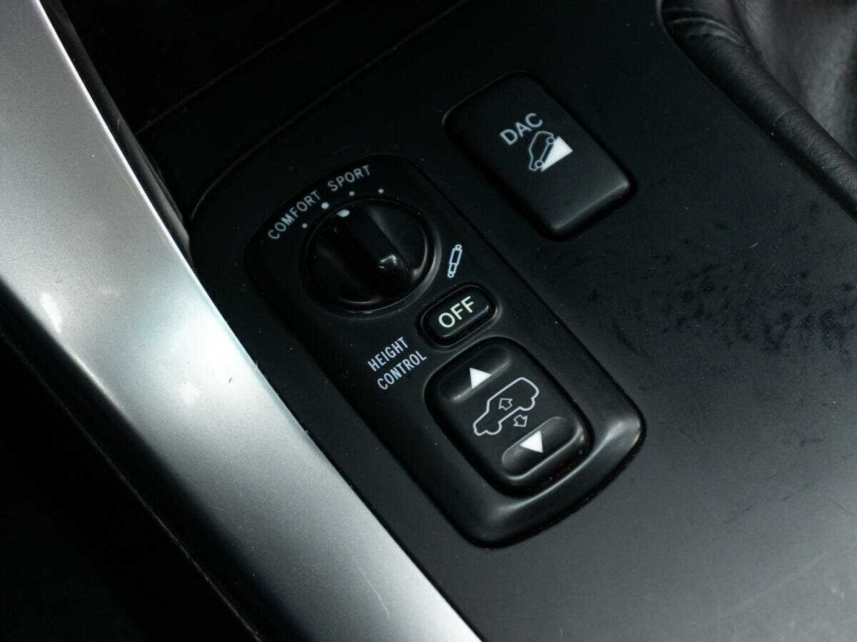 Toyota Land Cruiser Prado с пробегом — 2003 год. Фото: #14