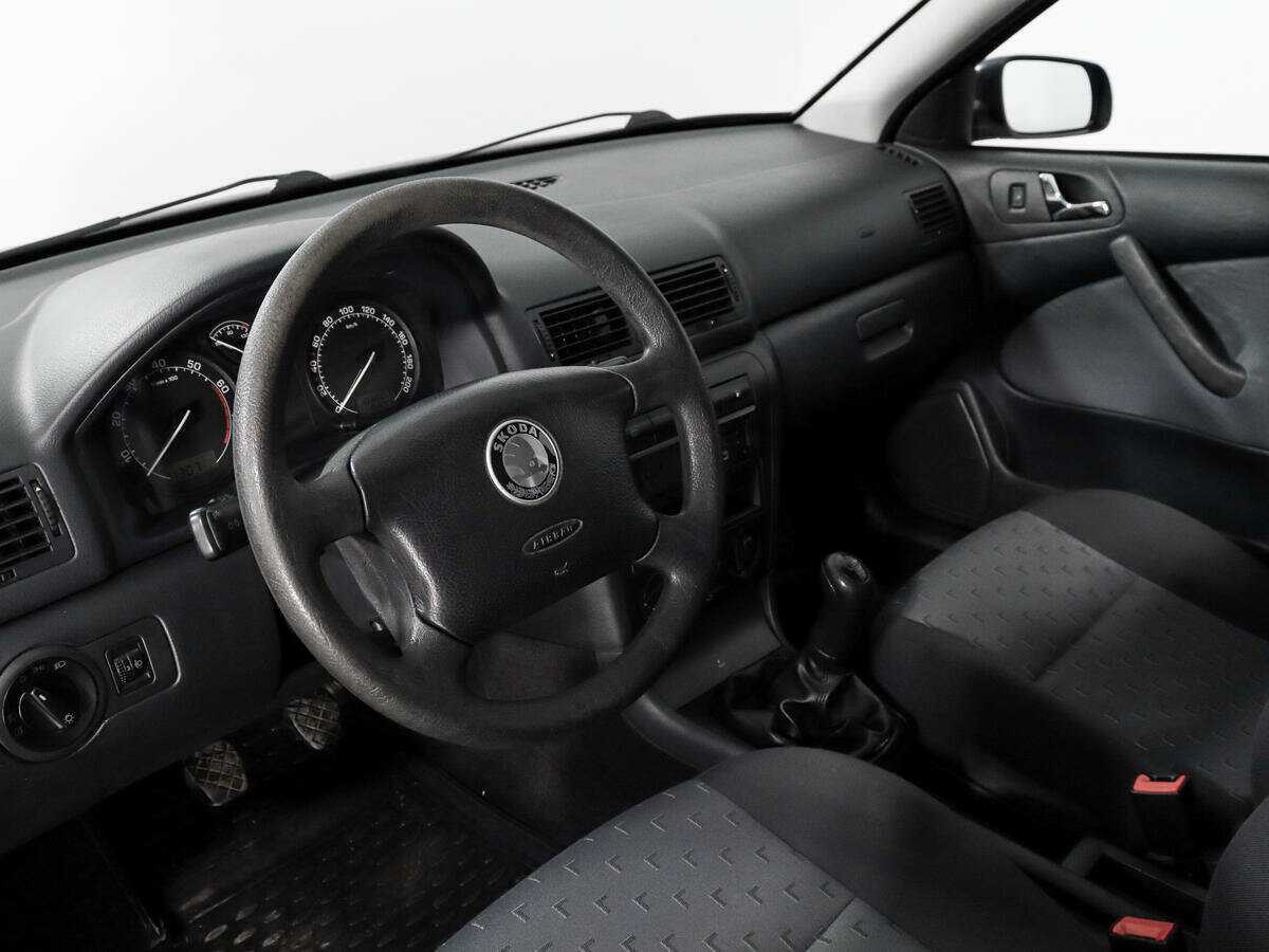 Skoda Octavia с пробегом — 2007 год. Фото: #8