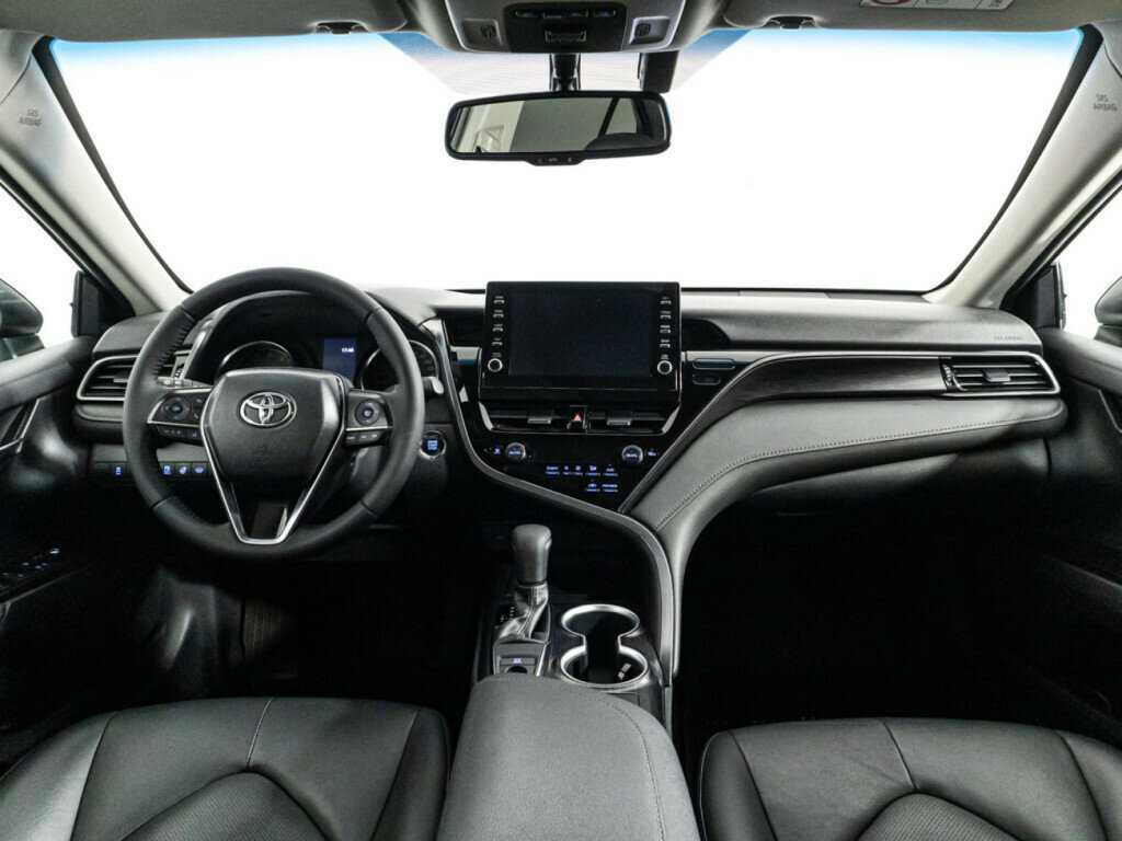 Toyota Camry с пробегом — 2021 год. Фото: #12