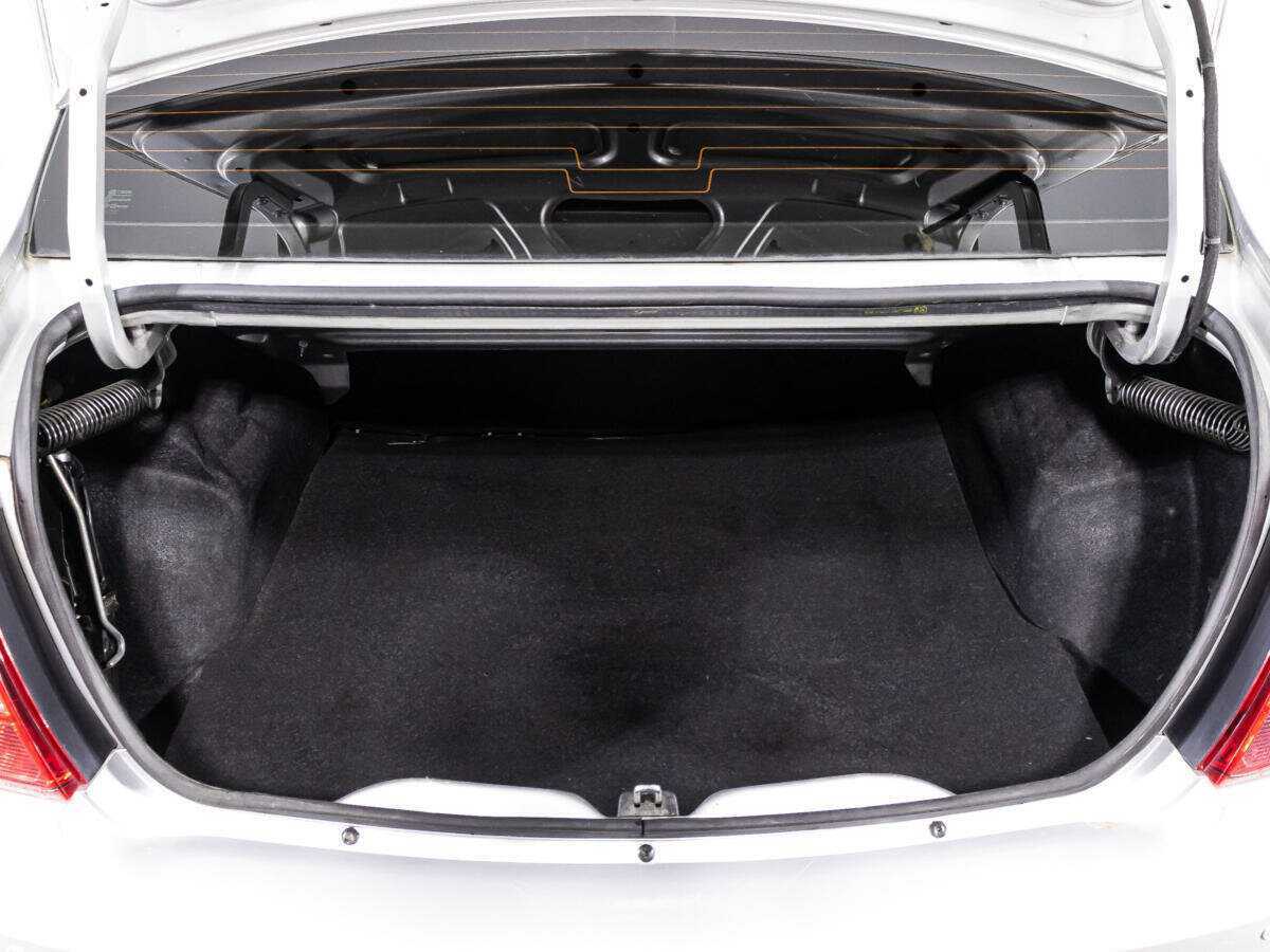 Renault Logan с пробегом — 2014 год. Фото: #14