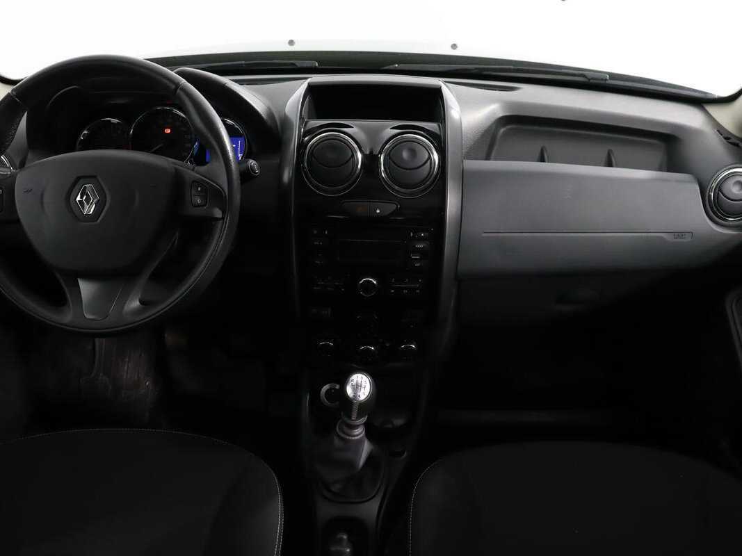 Renault Duster с пробегом — 2017 год. Фото: #11