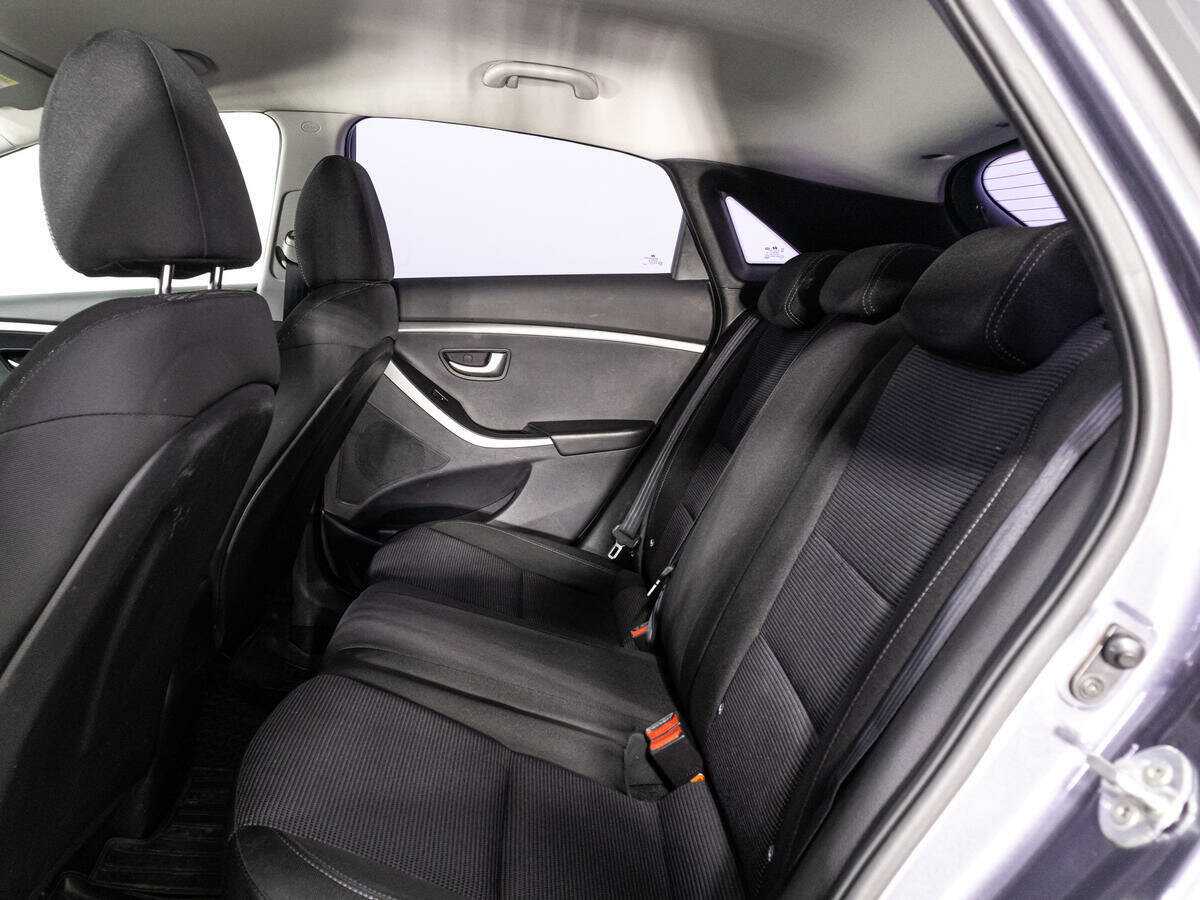 Hyundai i30 с пробегом — 2015 год. Фото: #9