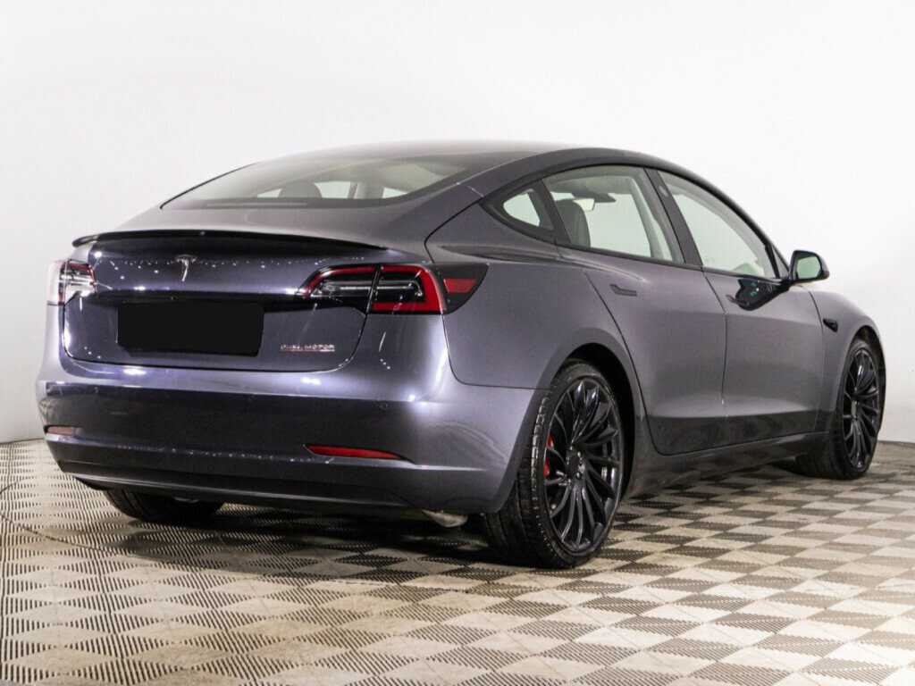 Tesla Model 3 с пробегом — 2020 год. Фото: #4