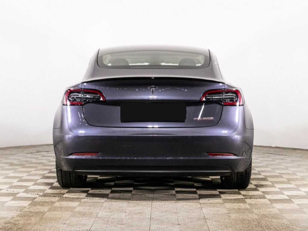 Tesla Model 3 с пробегом — 2020 год. Фото: #5