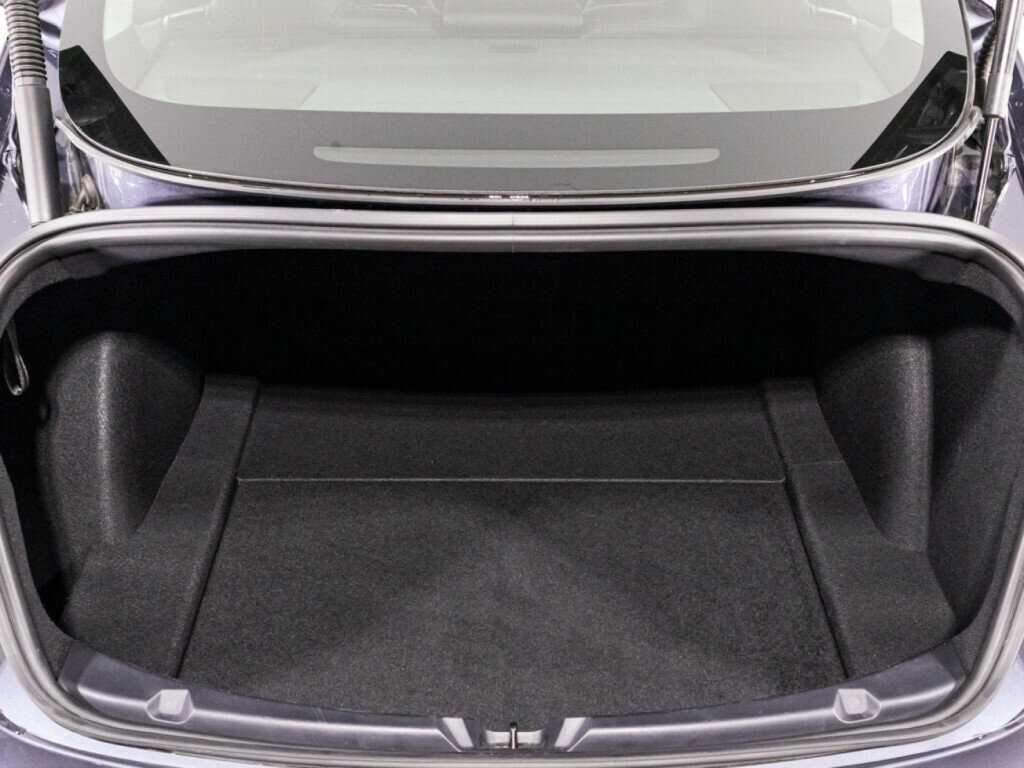 Tesla Model 3 с пробегом — 2020 год. Фото: #14