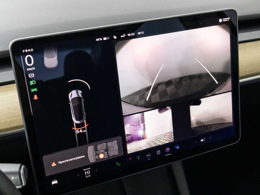 Tesla Model 3 с пробегом — 2020 год. Фото: #16