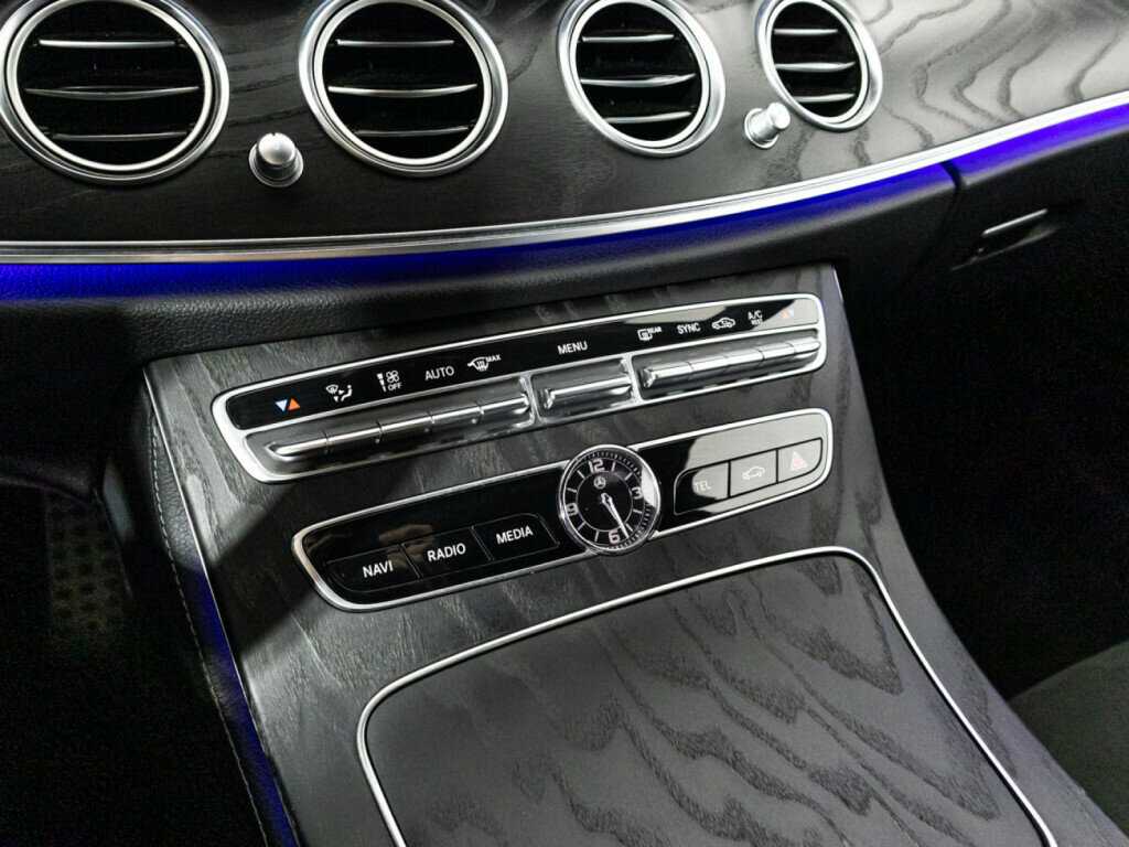 Mercedes-Benz E-Класс с пробегом — 2020 год. Фото: #16