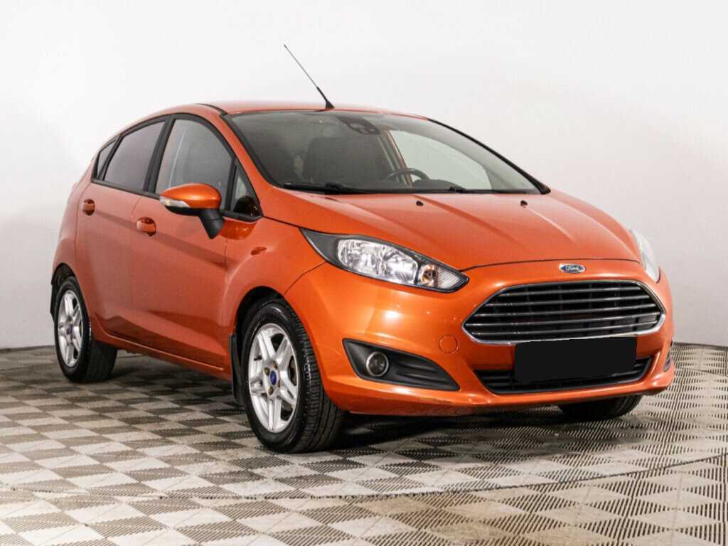 Ford Fiesta с пробегом — 2015 год. Фото: #2
