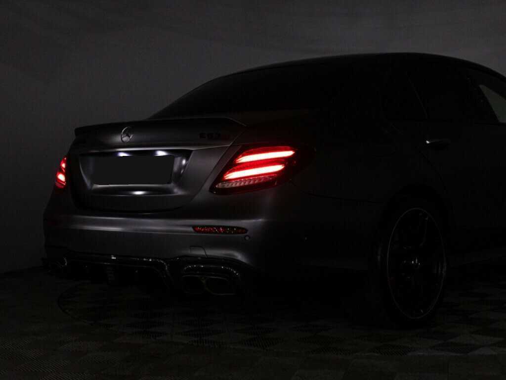 Mercedes-Benz E-Класс AMG с пробегом — 2018 год. Фото: #28