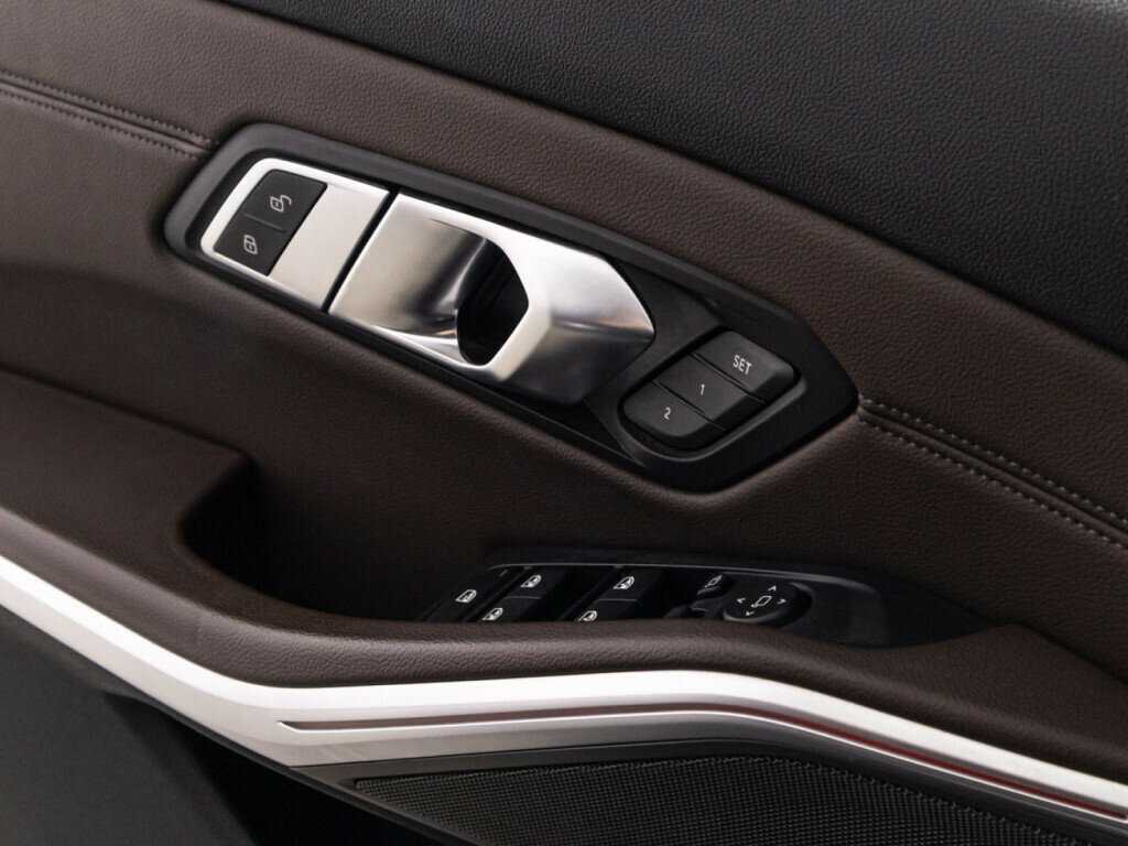 BMW 3 серии с пробегом — 2019 год. Фото: #21