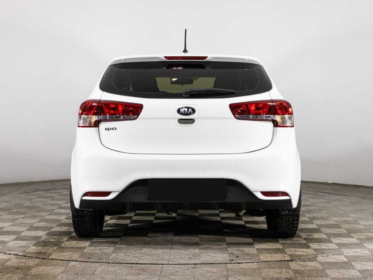Kia Rio с пробегом — 2016 год. Фото: #5