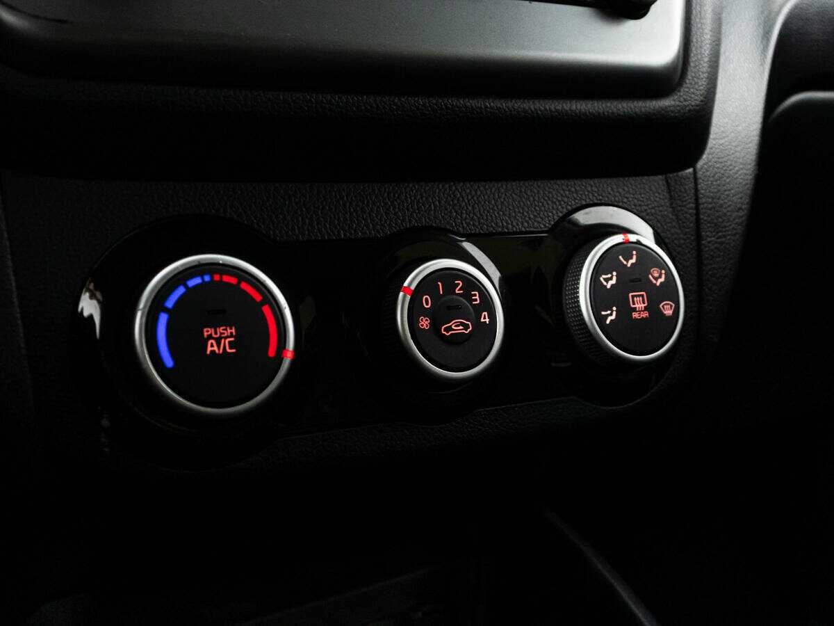 Kia Rio с пробегом — 2016 год. Фото: #14