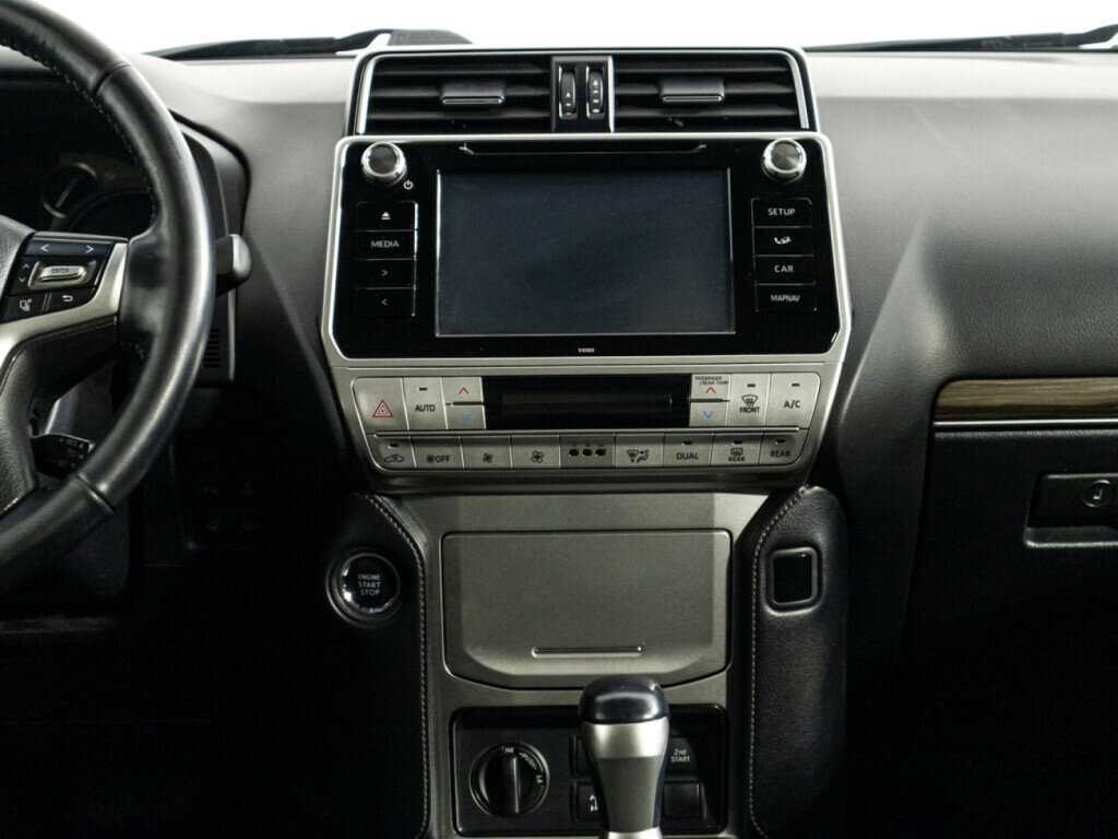 Toyota Land Cruiser Prado с пробегом — 2018 год. Фото: #13