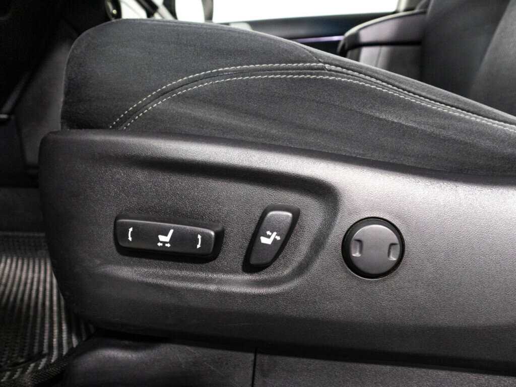 Toyota Land Cruiser Prado с пробегом — 2018 год. Фото: #15