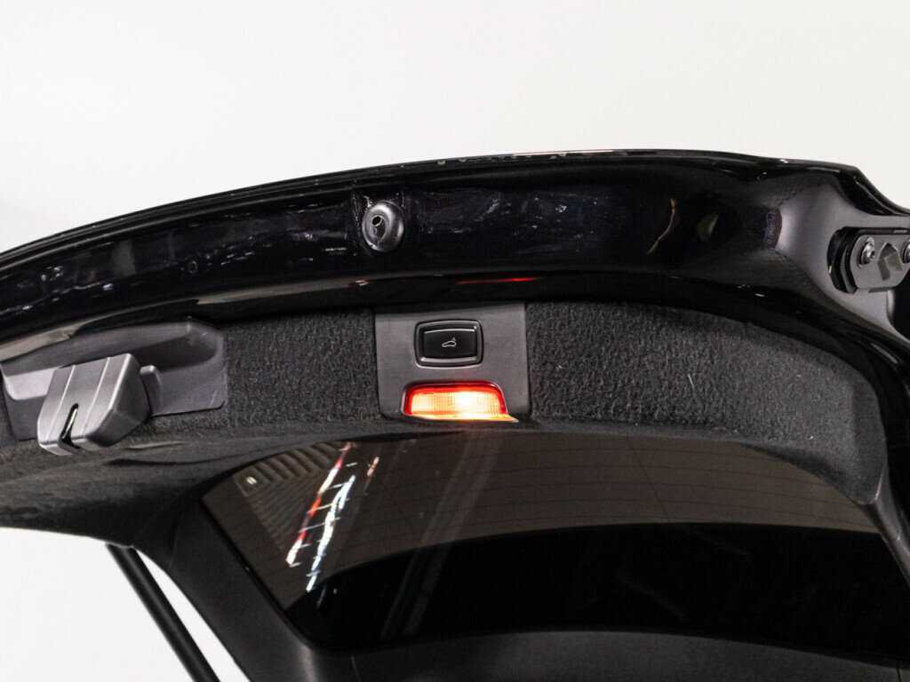 Porsche Cayenne с пробегом — 2015 год. Фото: #16