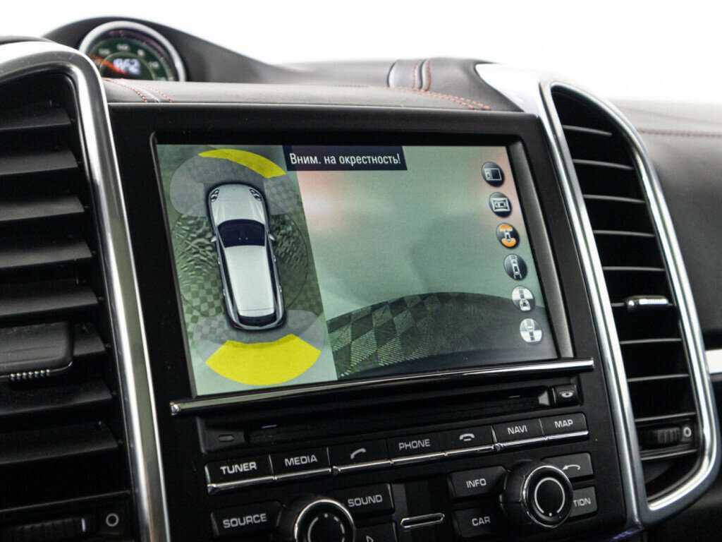 Porsche Cayenne с пробегом — 2015 год. Фото: #17