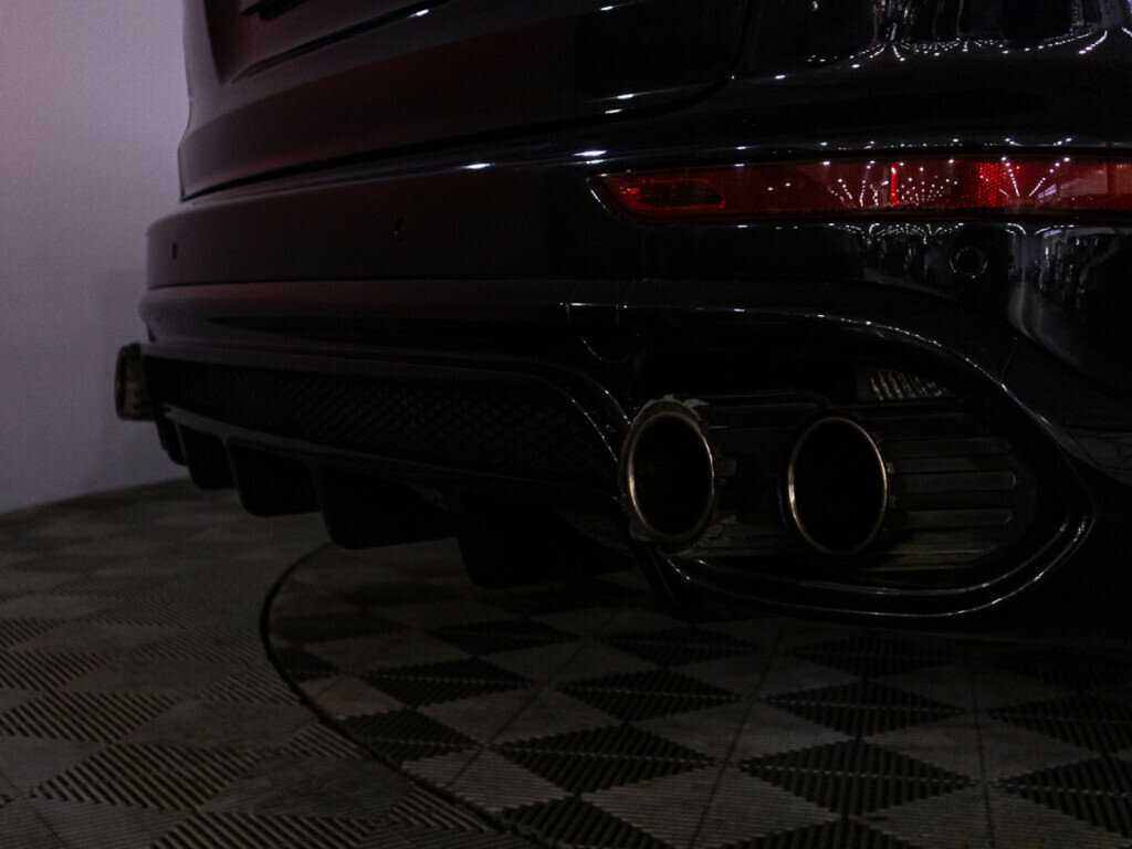 Porsche Cayenne с пробегом — 2015 год. Фото: #31