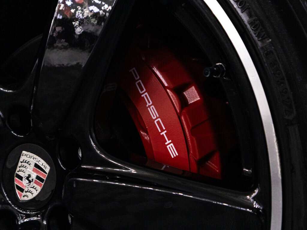 Porsche Cayenne с пробегом — 2015 год. Фото: #33