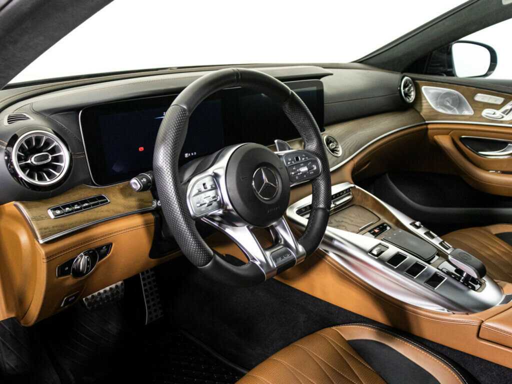 Mercedes-Benz AMG GT с пробегом — 2019 год. Фото: #10