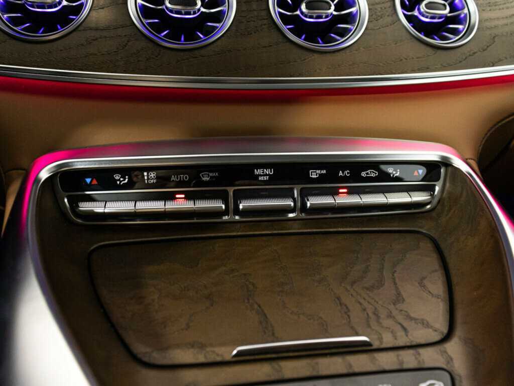 Mercedes-Benz AMG GT с пробегом — 2019 год. Фото: #17