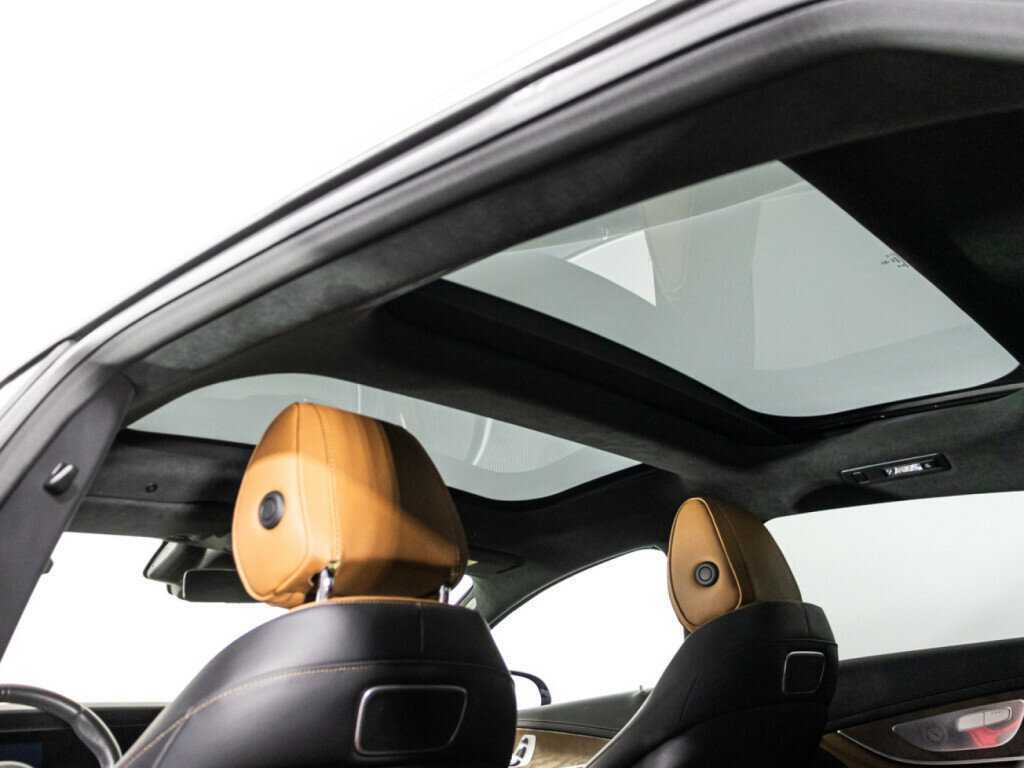 Mercedes-Benz AMG GT с пробегом — 2019 год. Фото: #20