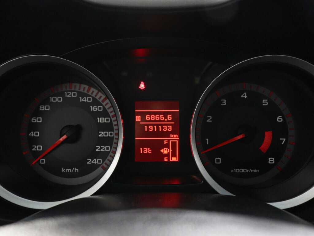 Mitsubishi Lancer с пробегом — 2008 год. Фото: #6