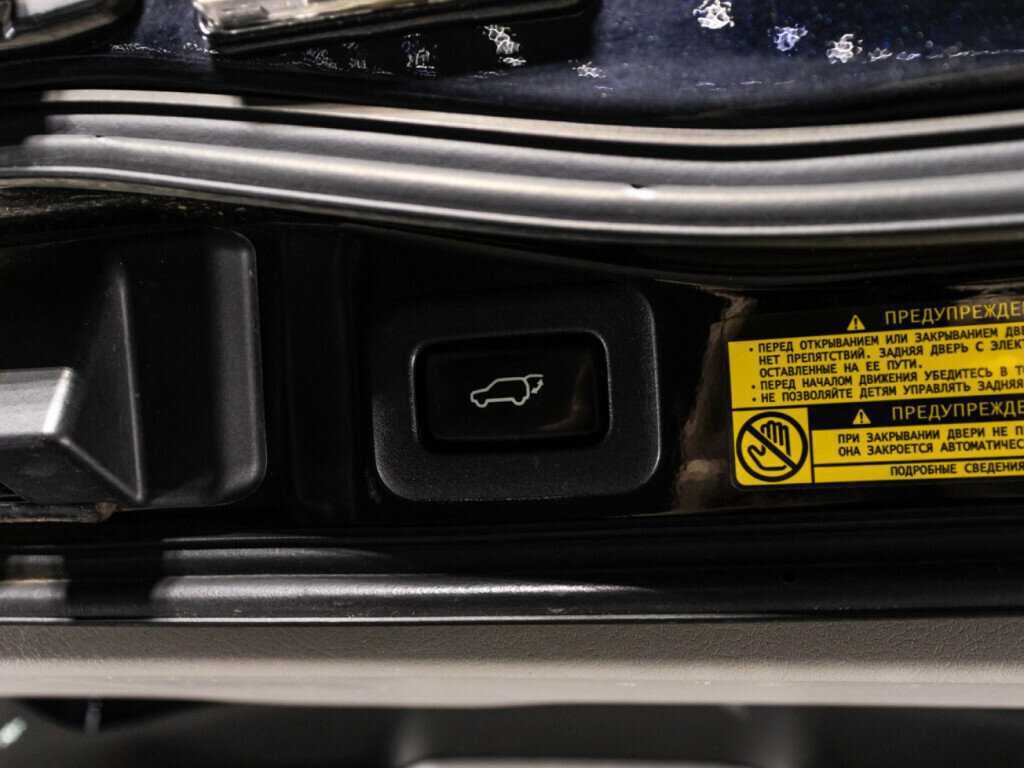 Toyota Land Cruiser с пробегом — 2013 год. Фото: #15