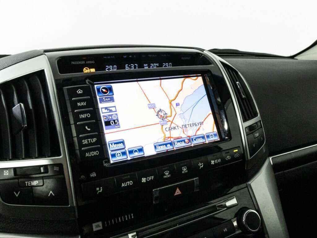 Toyota Land Cruiser с пробегом — 2013 год. Фото: #16