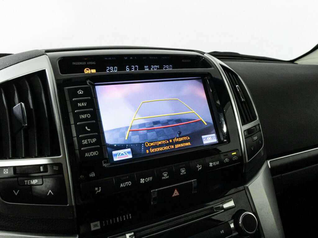 Toyota Land Cruiser с пробегом — 2013 год. Фото: #17