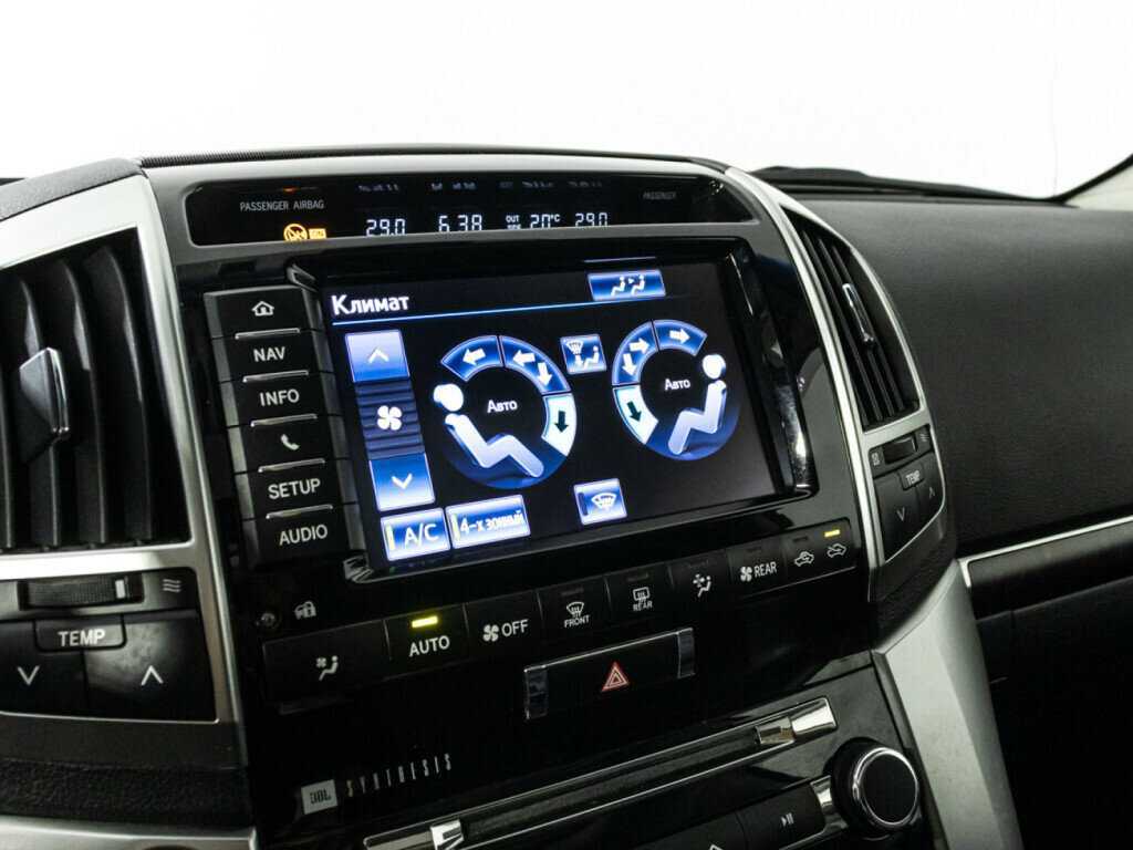 Toyota Land Cruiser с пробегом — 2013 год. Фото: #18