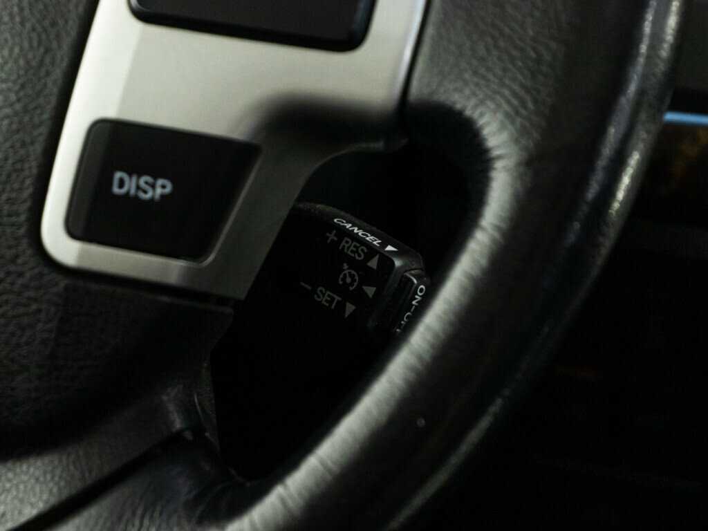 Toyota Land Cruiser с пробегом — 2013 год. Фото: #27