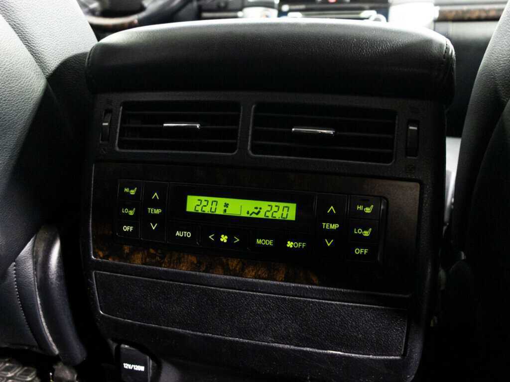 Toyota Land Cruiser с пробегом — 2013 год. Фото: #28