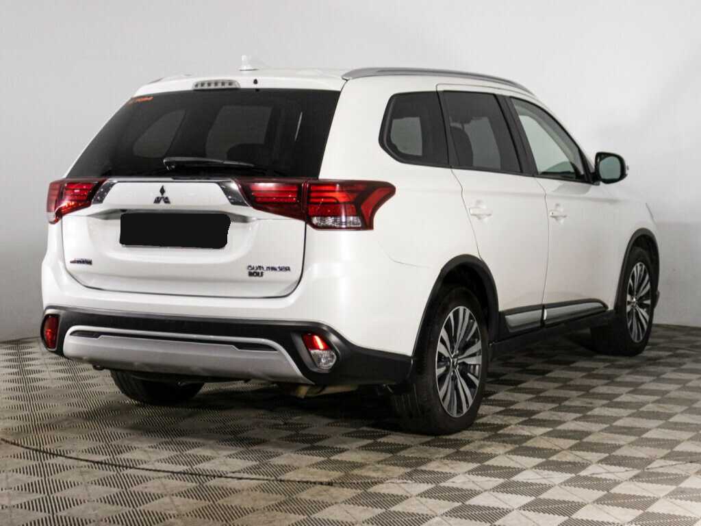 Mitsubishi Outlander с пробегом — 2020 год. Фото: #4