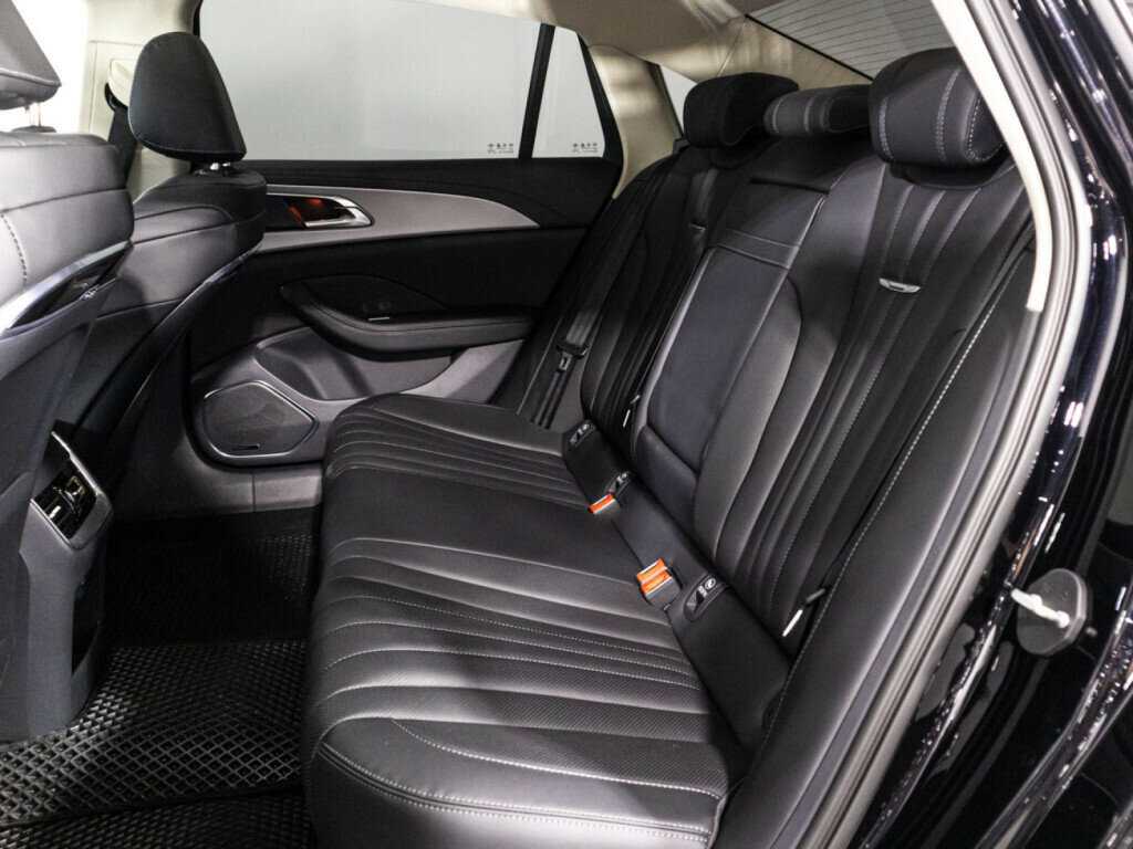 Hongqi H5 с пробегом — 2023 год. Фото: #9