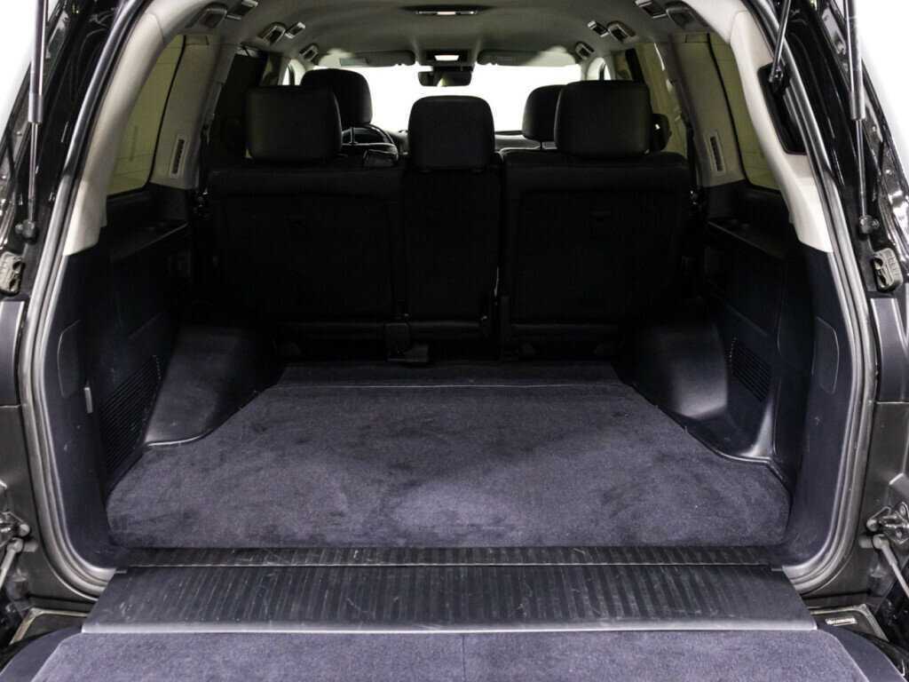 Lexus LX с пробегом — 2017 год. Фото: #14