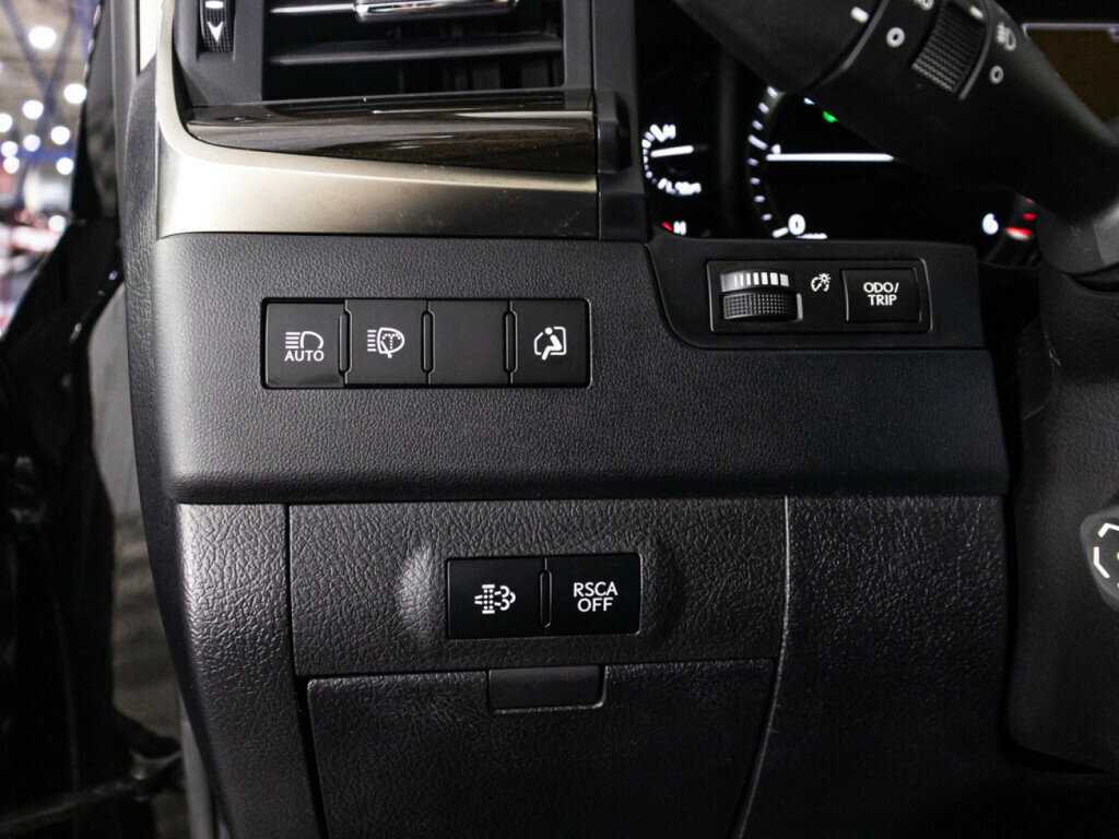 Lexus LX с пробегом — 2017 год. Фото: #22