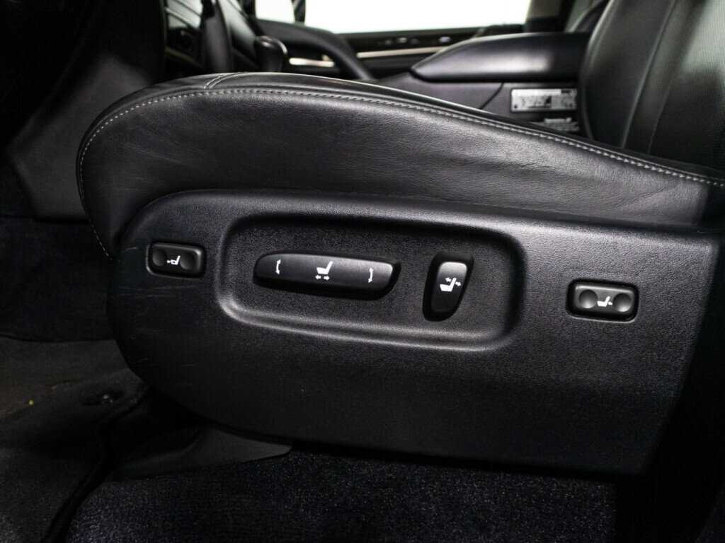 Lexus LX с пробегом — 2017 год. Фото: #23