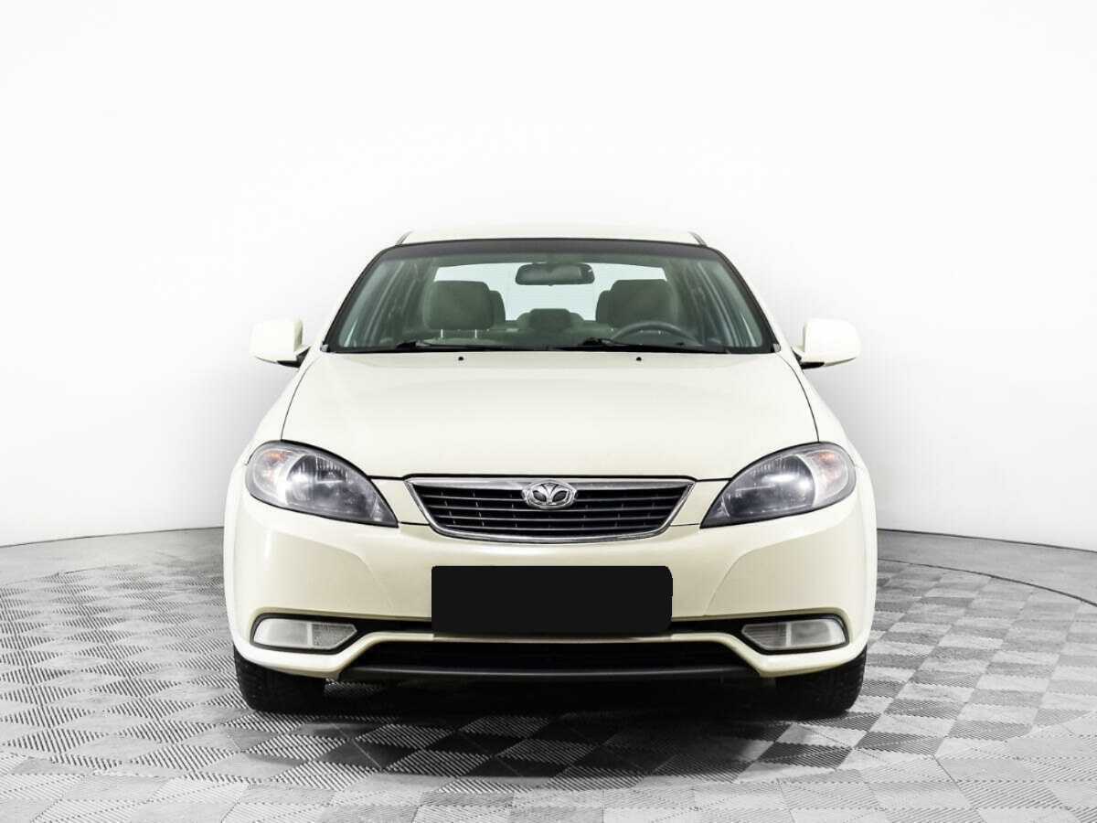 Daewoo Gentra с пробегом — 2014 год. Фото: #1