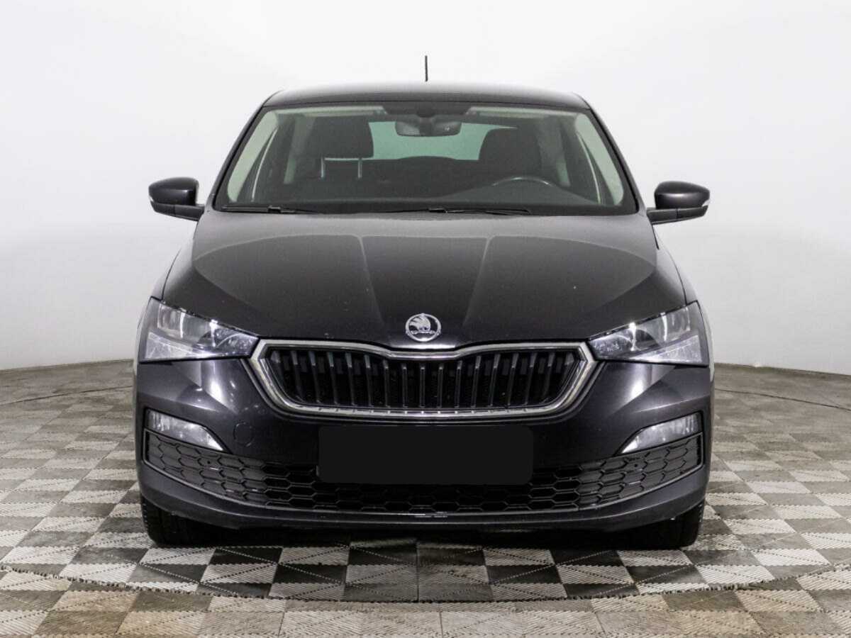 Skoda Rapid с пробегом — 2021 год. Фото: #1