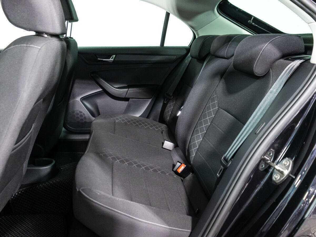 Skoda Rapid с пробегом — 2021 год. Фото: #9