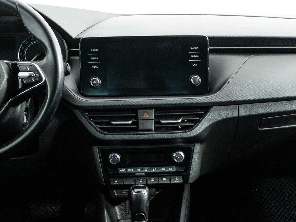 Skoda Rapid с пробегом — 2021 год. Фото: #13