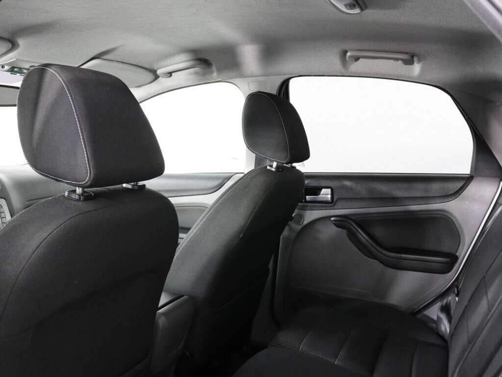 Ford Focus с пробегом — 2010 год. Фото: #7