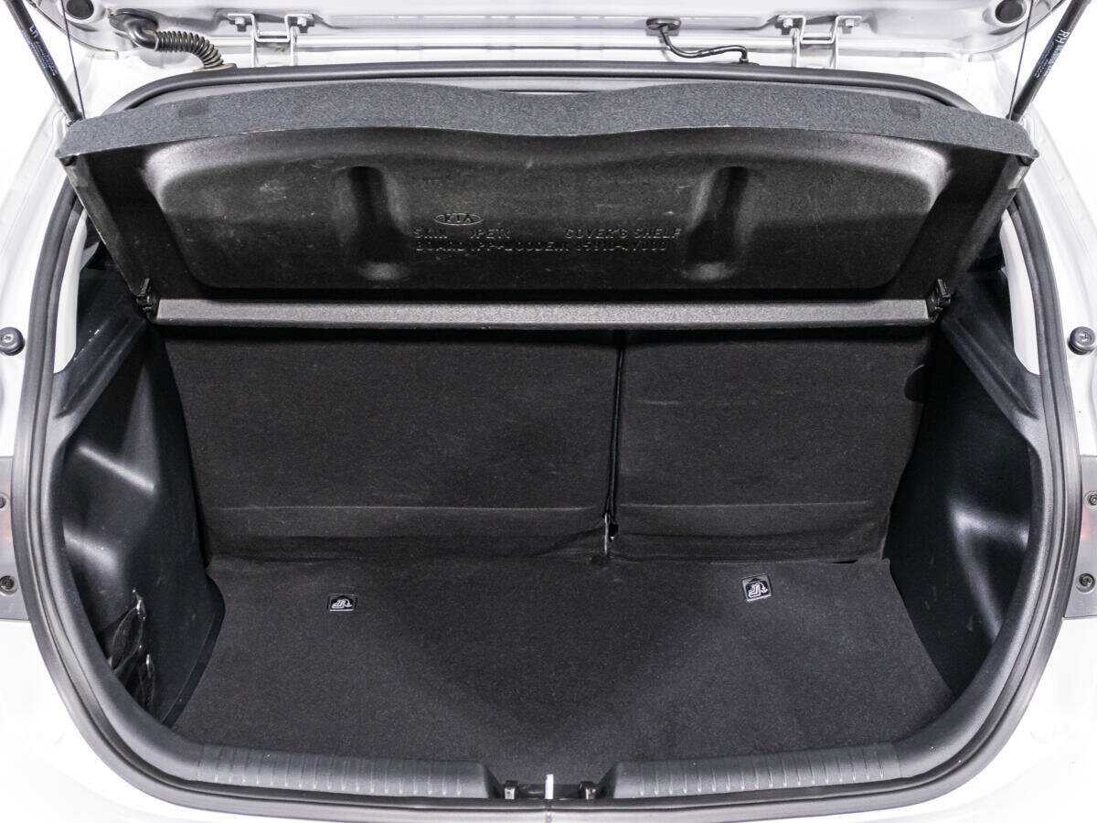 Kia Rio с пробегом — 2017 год. Фото: #14