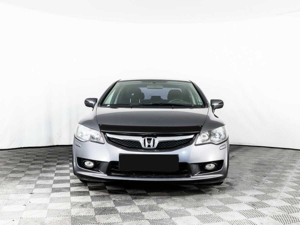 Honda Civic с пробегом — 2010 год. Фото: #1