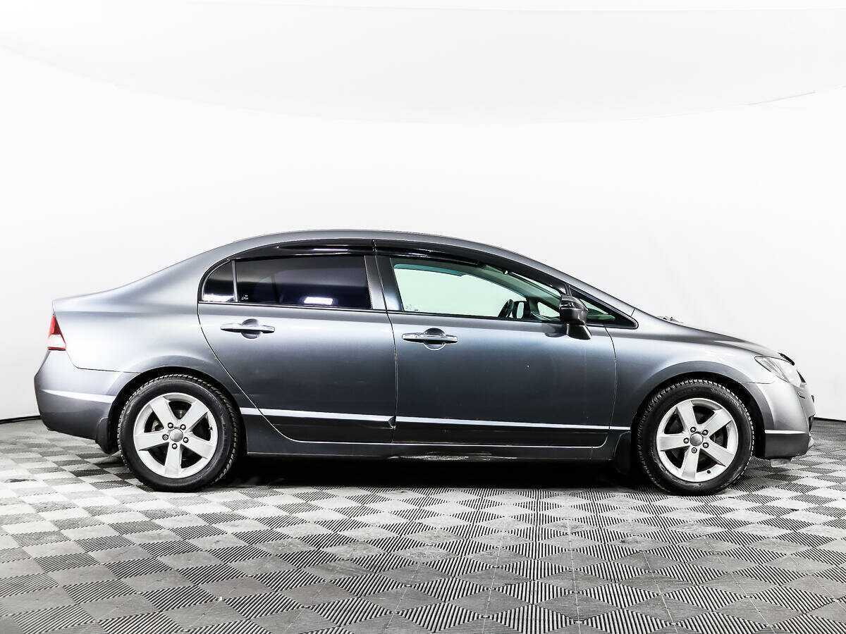 Honda Civic с пробегом — 2010 год. Фото: #3