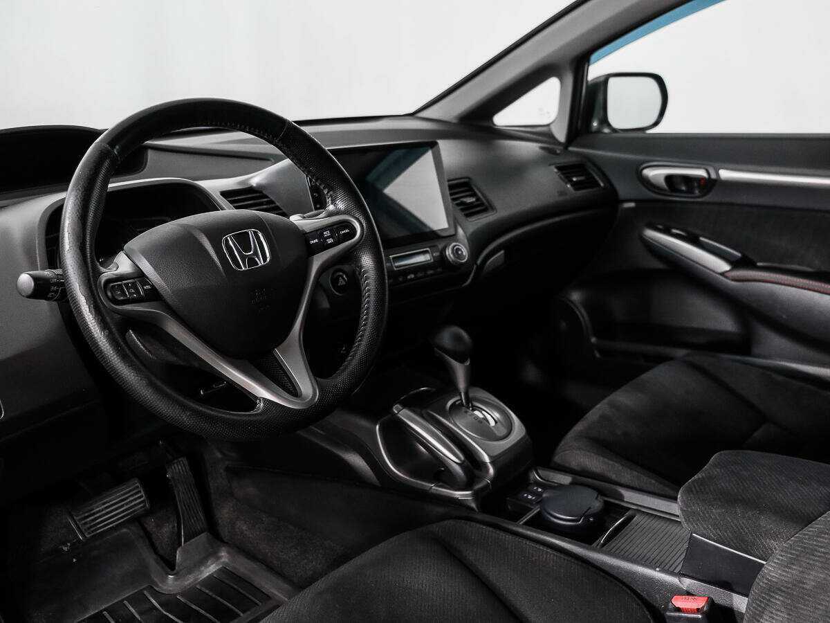 Honda Civic с пробегом — 2010 год. Фото: #8