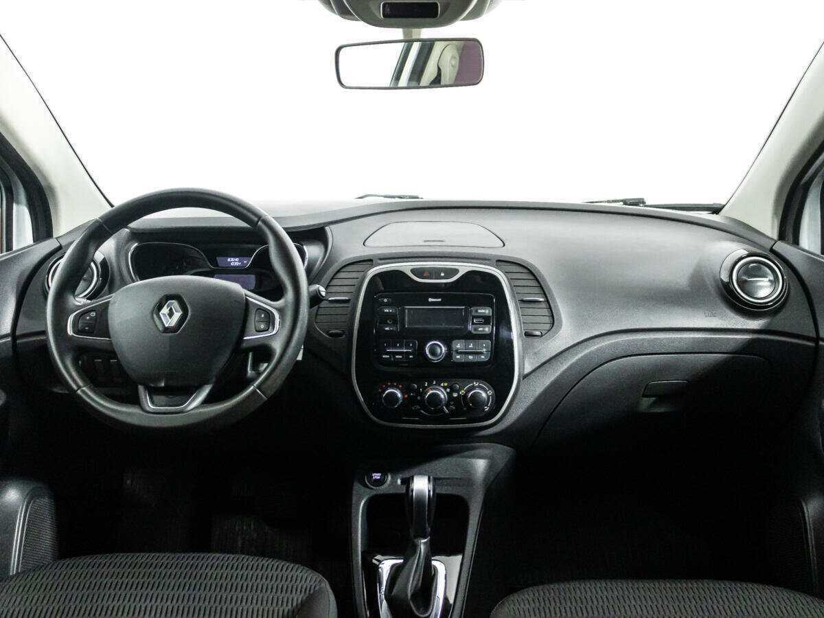Renault Kaptur с пробегом — 2017 год. Фото: #12