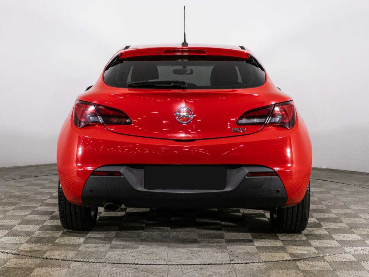 Opel Astra с пробегом — 2013 год. Фото: #5