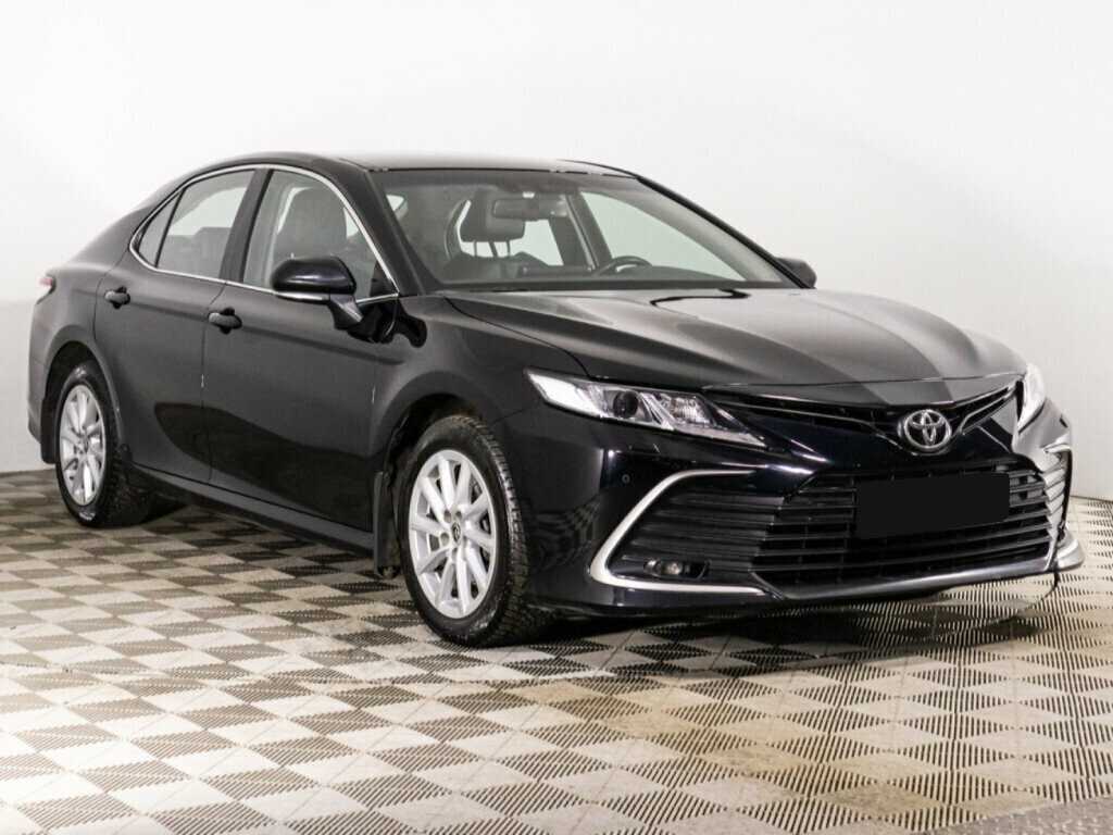 Toyota Camry с пробегом — 2021 год. Фото: #2